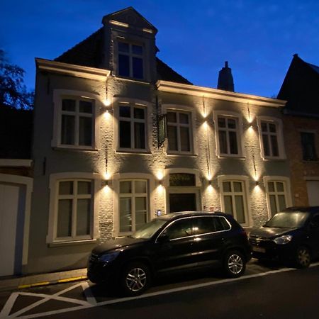 Guesthouse Bonheure ブルージュ エクステリア 写真