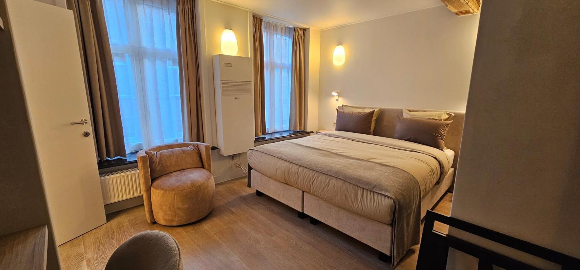 Guesthouse Bonheure ブルージュ エクステリア 写真