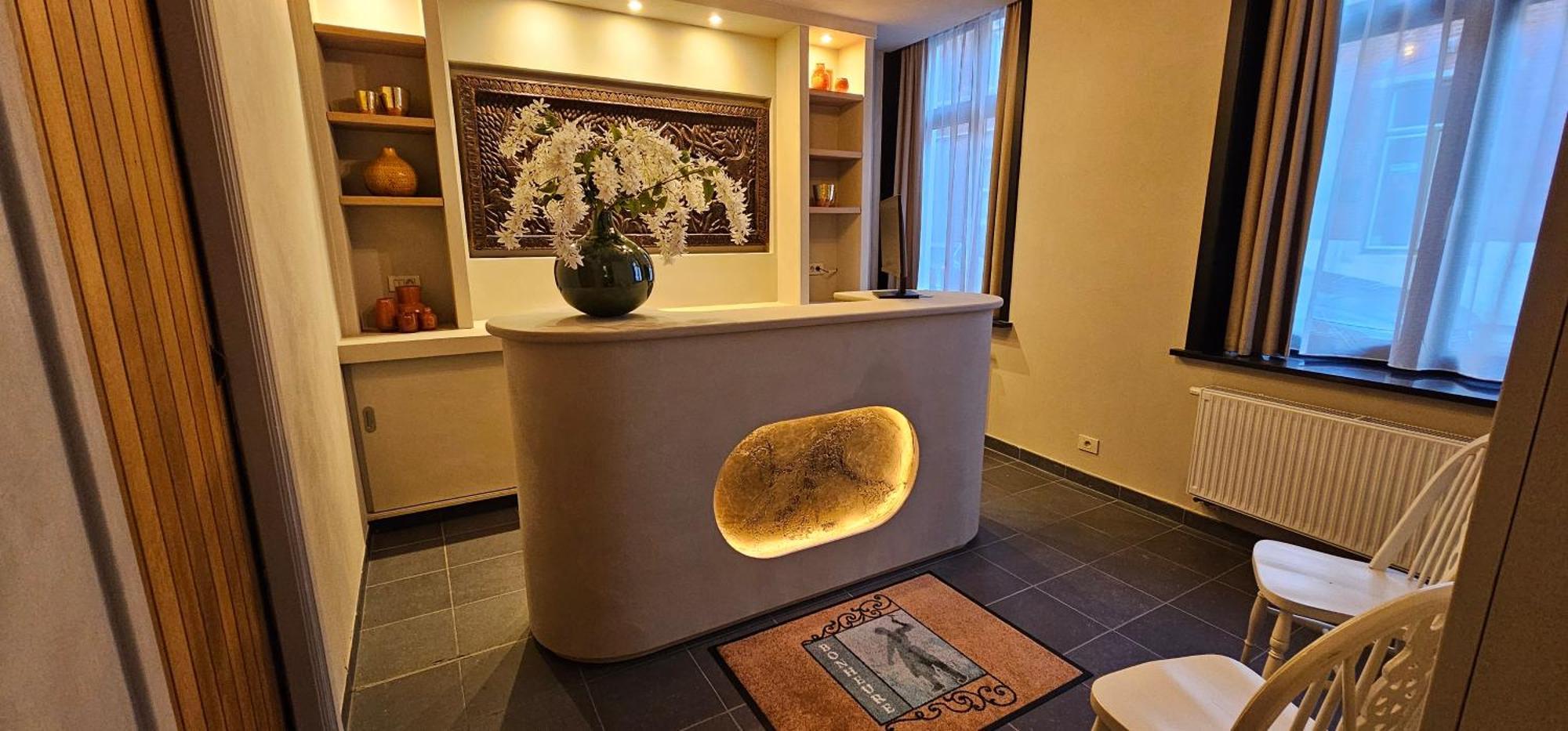 Guesthouse Bonheure ブルージュ エクステリア 写真