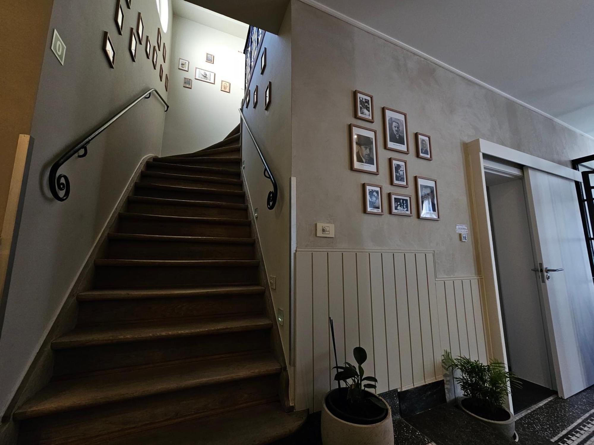 Guesthouse Bonheure ブルージュ エクステリア 写真